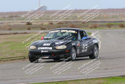 media/Jan-15-2023-CalClub SCCA (Sun) [[40bbac7715]]/Group 7/Qualifying (Sweeper)/